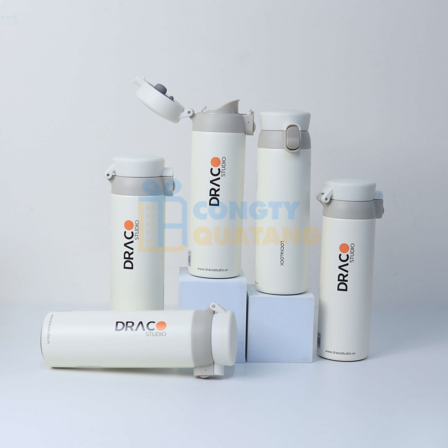 Chọn bình giữ nhiệt thiết kế đẹp để tăng trải nghiệm sử dụng của người nhận