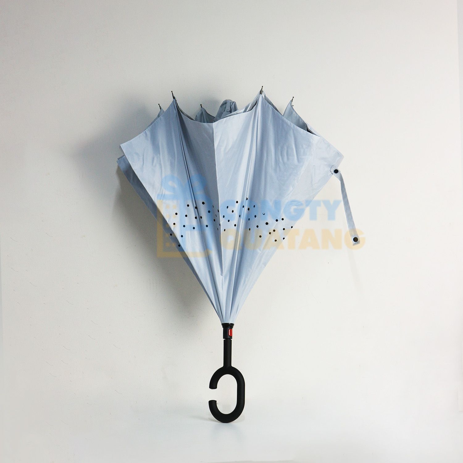 Ô dù in logo cao cấp tặng khách hàng, đối tác VIP nên chọn như thế nào? - congtyquatang.com.vn