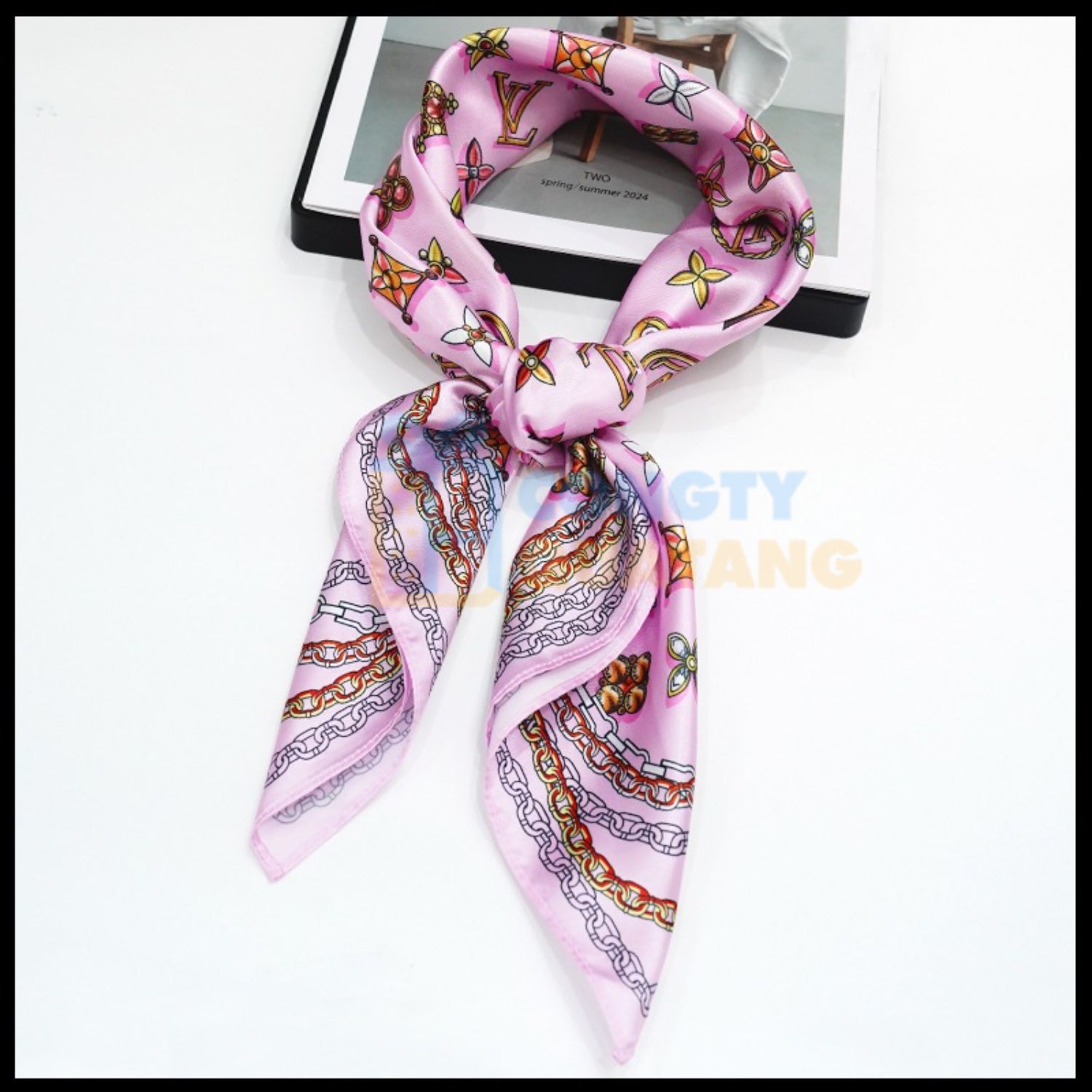 Top 10+ món quà tặng 8/3 cho mẹ đầy ý nghĩa và thiết thực - congtyquatang.com.vn