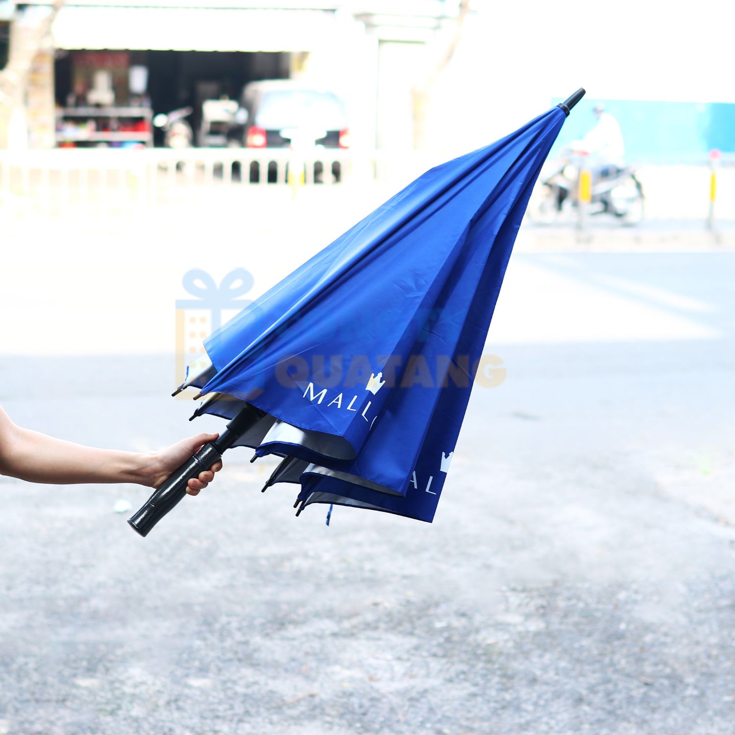 7 sai lầm cần tránh khi thiết kế logo, mẫu in trên ô dù cầm tay quà tặng - Congtyquatang.com.vn