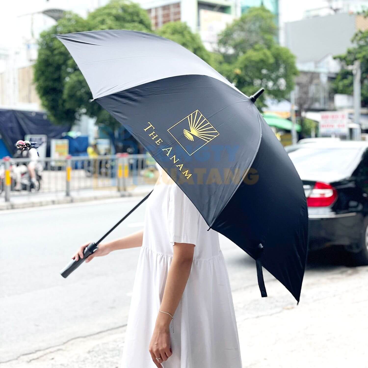 6 tiêu chí chọn ô dù in logo làm quà tặng nhân viên - Congtyquatang.com.vn