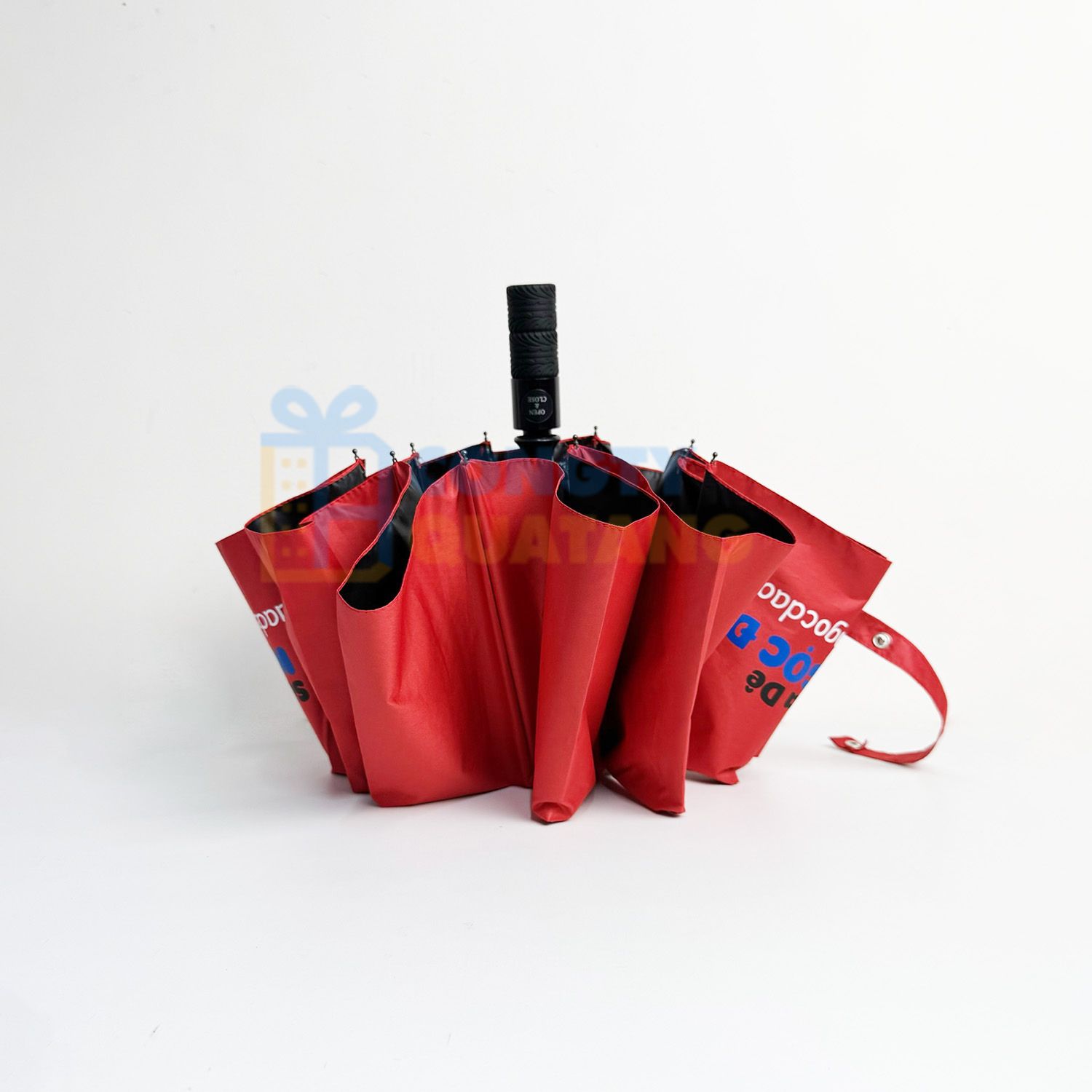 6 tiêu chuẩn đóng gói ô dù cầm tay in logo tại DTH Gift đảm bảo không nhăn, không hỏng dáng - Congtyquatang.com.vn