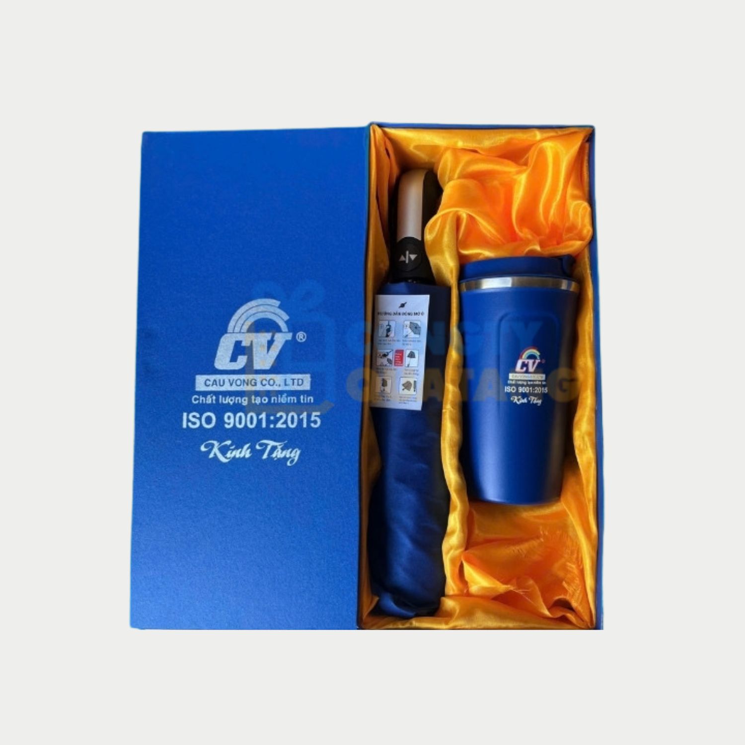 Gợi ý 7 ý tưởng giftset kết hợp với ô dù in logo - Congtyquatang.com.vn