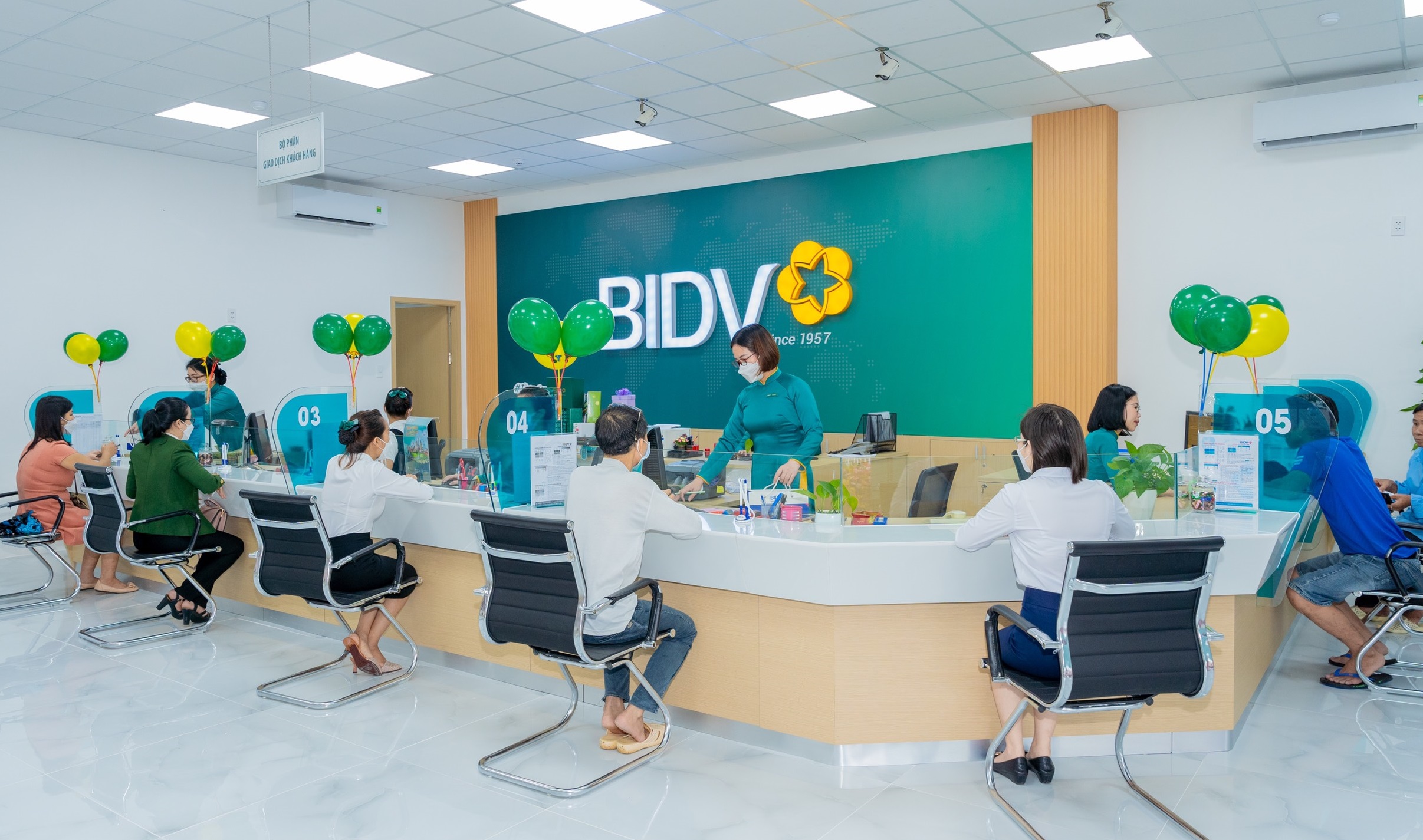 Logo BIDV được sử dụng phổ biến khi thiết kế và in ấn