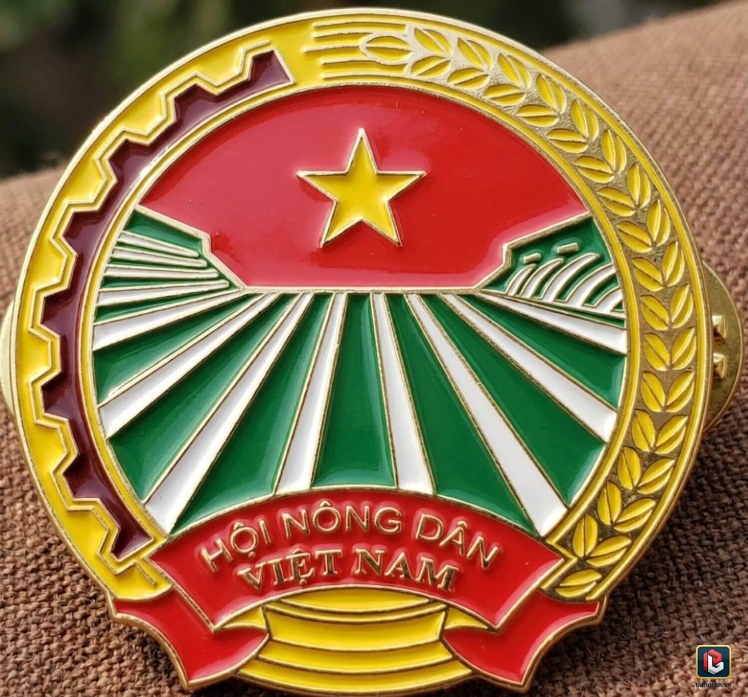 Huy hiệu cài áo logo Hội Nông dân Việt Nam