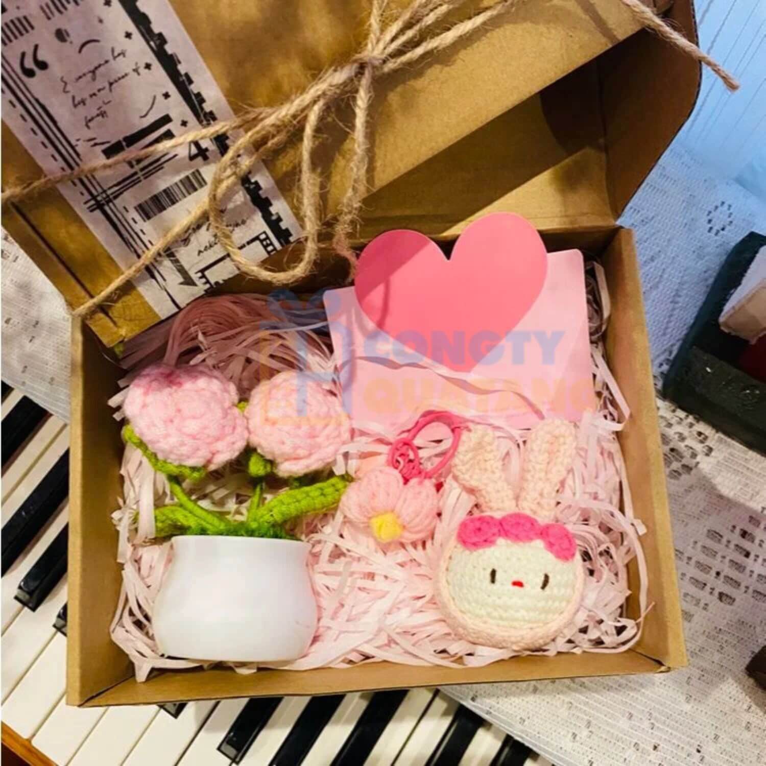 Top 10+ quà 8/3 cho người yêu lãng mạn và độc đáo nhất - congtyquatang.com.vn