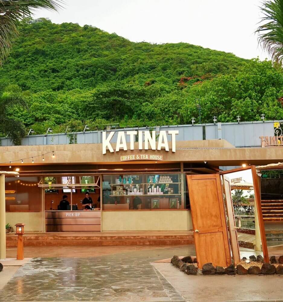 katinat logo mới in trên bảng hiệu chi nhánh