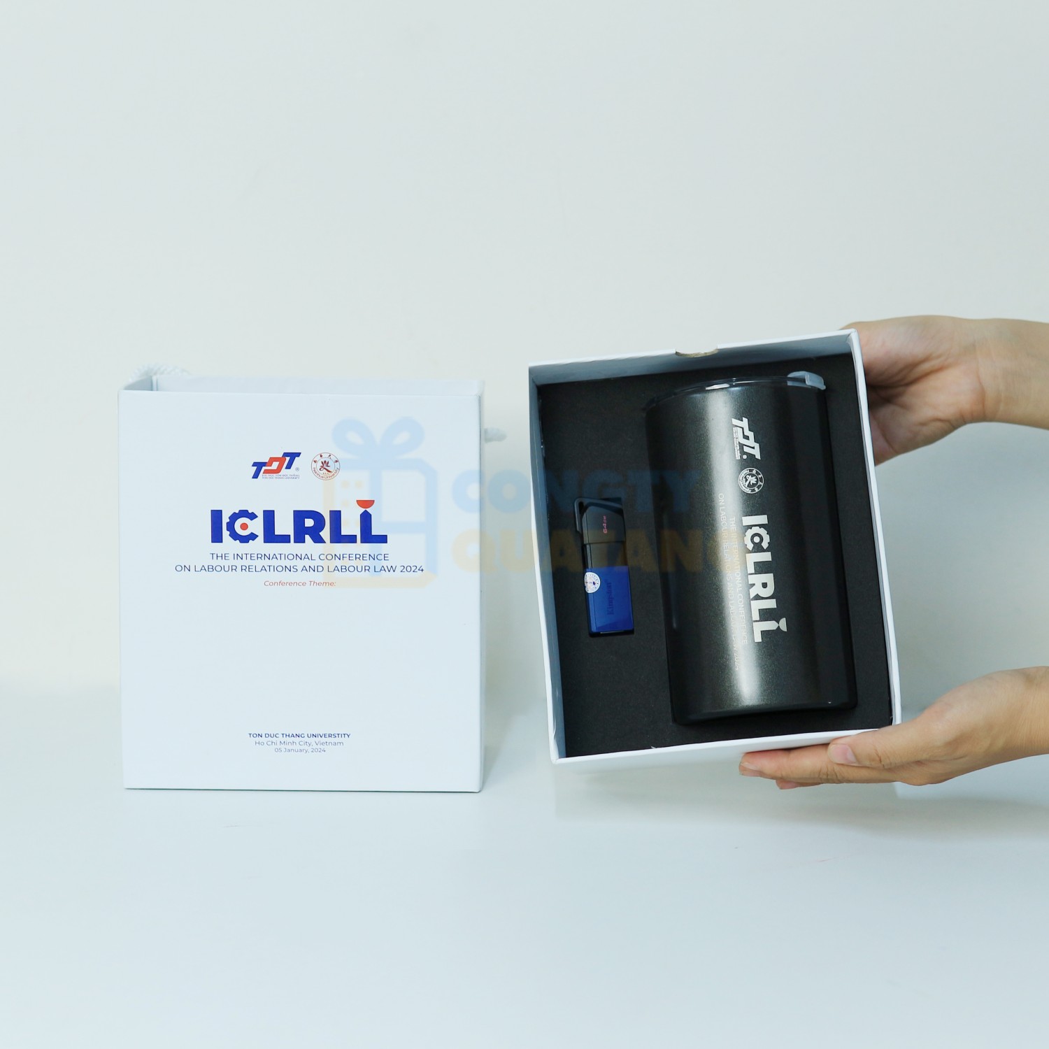 Send thank you gifts for donors at the right moment to strengthen lasting relationships Send thank you gifts for donors at the right moment to strengthen lasting relationships