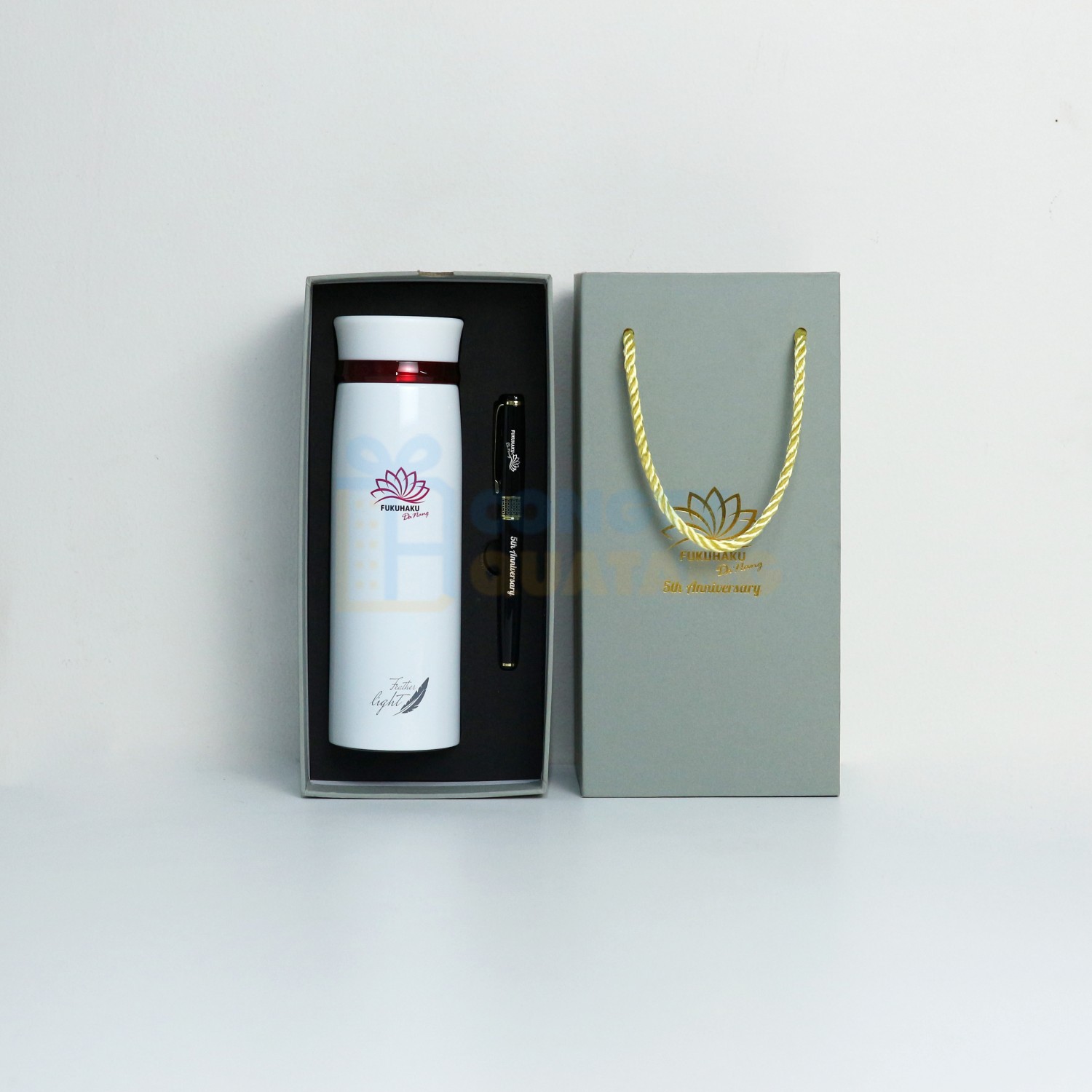 DTH Corp Gift delivers custom donor recognition ideas with logo printing, fast production and reliable service DTH Corp Gift delivers custom donor recognition ideas with logo printing, fast production and reliable service