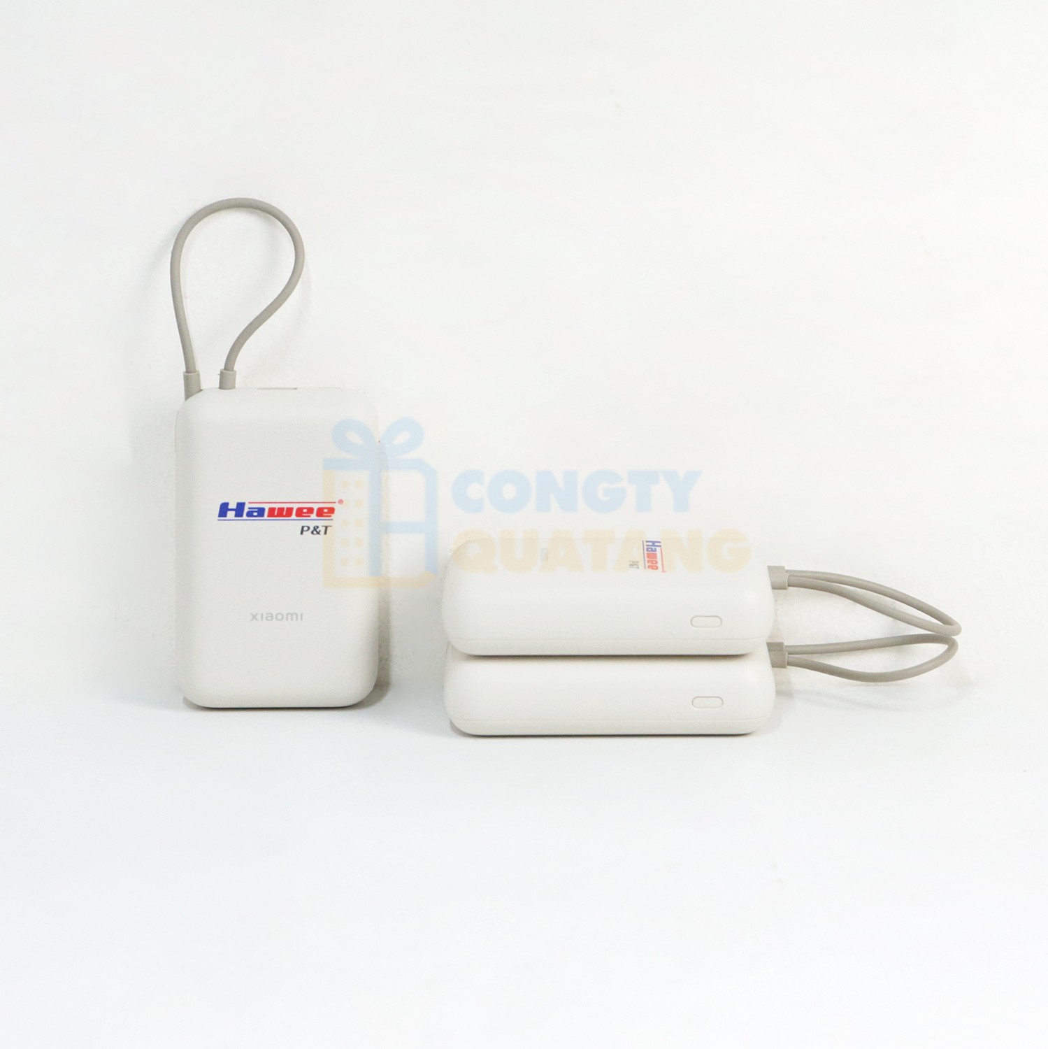Branded power banks are practical tech gifts for busy clients, travelers and new homeowners Branded power banks are practical tech gifts for busy clients, travelers and new homeowners