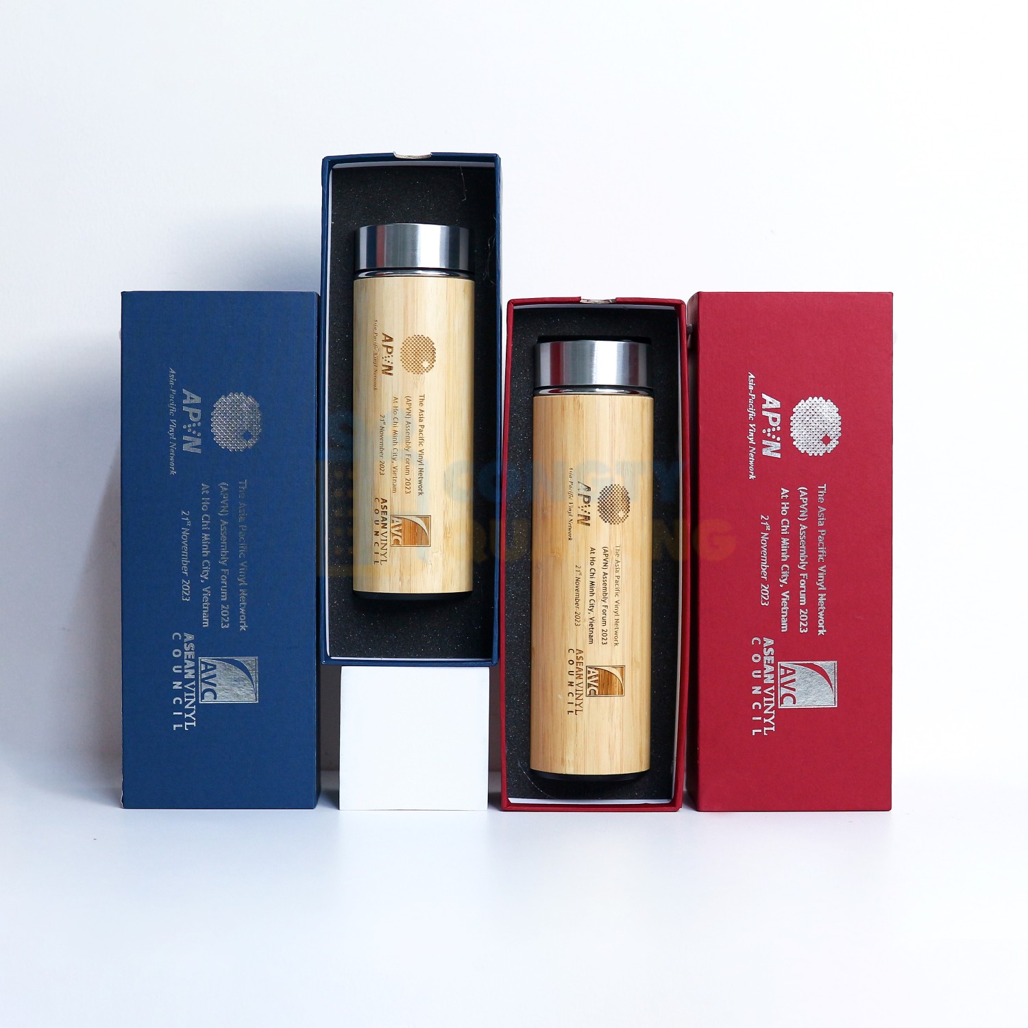 Bamboo insulated bottles combine sustainability with practical daily use for employees Bamboo insulated bottles combine sustainability with practical daily use for employees