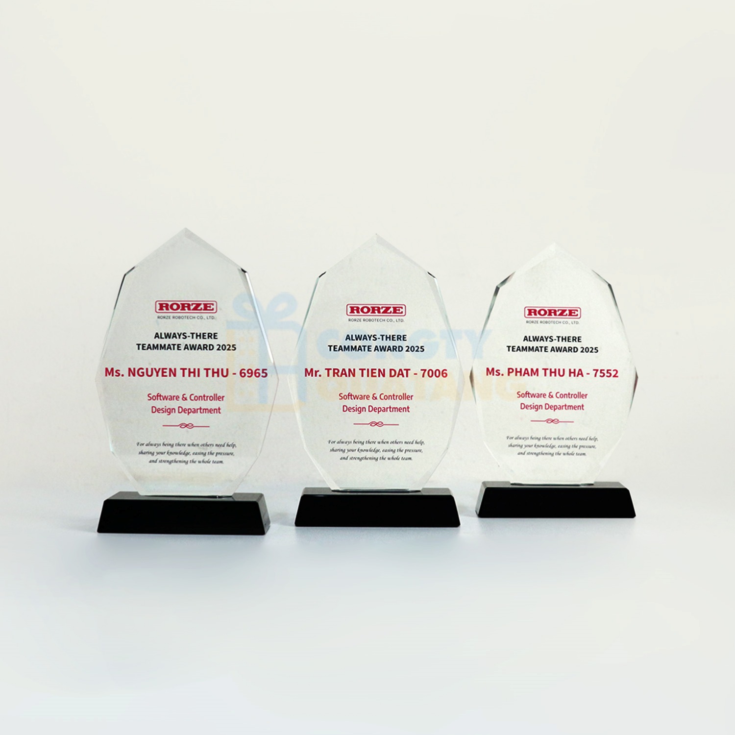 Meaningful best vendor gifts for celebrating achievements and long-term cooperation